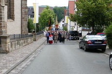 Fronleichnamsprozession durch die Straßen von Naumburg (Foto: Karl-Franz Thiede)